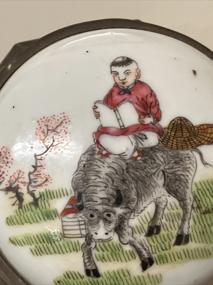 Caja de arte figurativa Cloisonne carrito de té u 'opio' de latón esmaltado chino de colección Foto 3 de 4