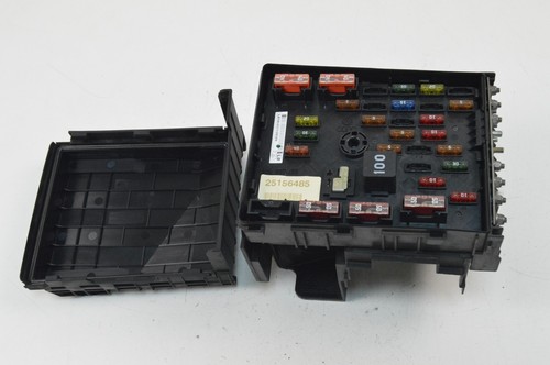 Caja de fusibles Volkswagen Passat B6 2.0TDI 3C0937125 1K0937132F - Imagen 6 de 12
