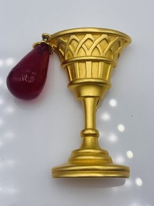 Authentic Karl Lagerfeld Paris Vintage Gold Plated Red Glass Gripoix Red Wine Goblet Pin