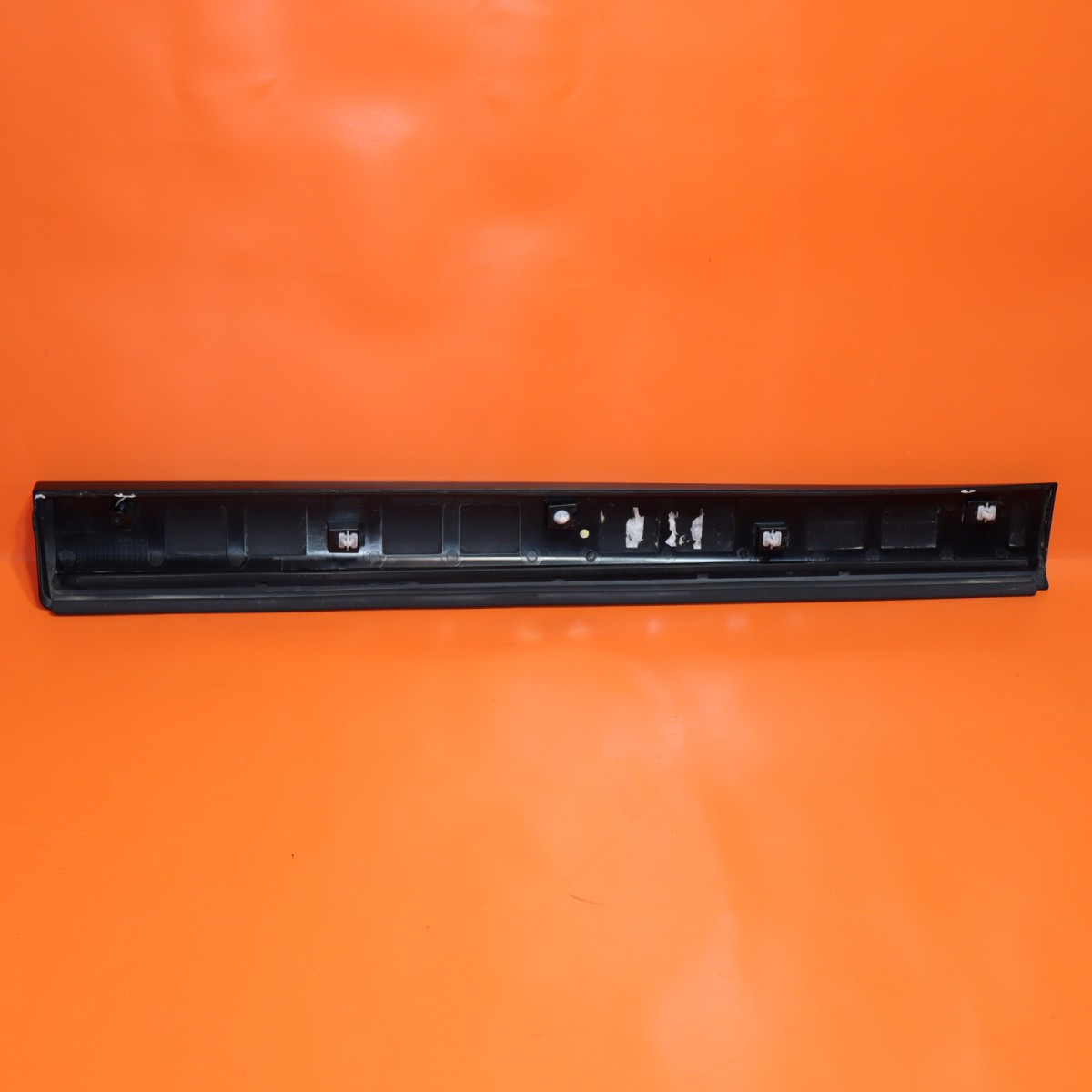 Rolls-Royce Cullinan 2017-2020 REAR+LEFT Body side molding P/N 51137448583