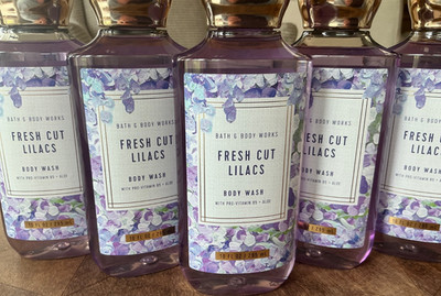 5 (FIVE) FRESH CUT LILACS Aloe & VitB 10oz Shower Gel WASH Bath and Body Works