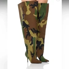 AZALEA WANG " COMBAT EVOLVED" Size: 10 BUCKET BOOT IN BLACK (Fast ship)