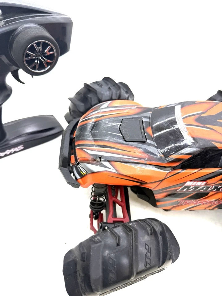 Traxxas Mini Maxx VXL 3S Brushless 4WD - WIDE MAXX and Paddles - Image 3 of 4