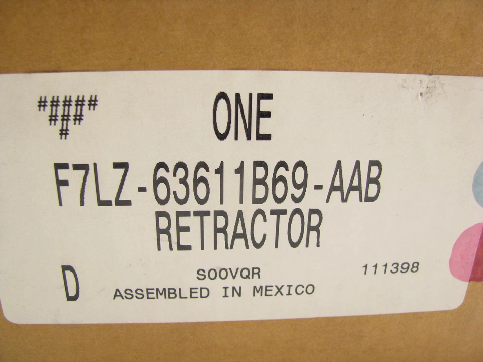 Cinturón de seguridad trasero izquierdo Ford F7LZ-63611B69-AAB - bronceado pradera 1997 Lincoln Mark VIII Foto 4 de 4