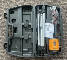Johnson Level 40-0912 Self-Leveling Cross Line Laser Kit, Horizontal, Vertical l