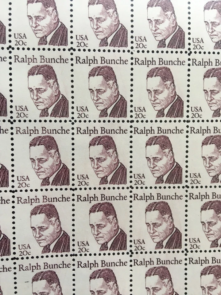 Scott # 1860, 20 cent Dr. Ralph Bunche (1982) - Image 3 of 3