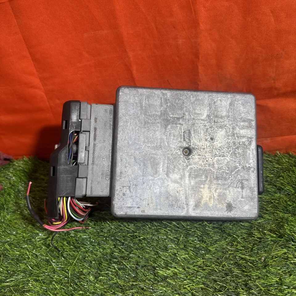 1996 Ford Mustang 4.6L F6ZF-12A650-JD Computer ECM PCM ECU ML2-334 ML2-334A - Image 4 of 4