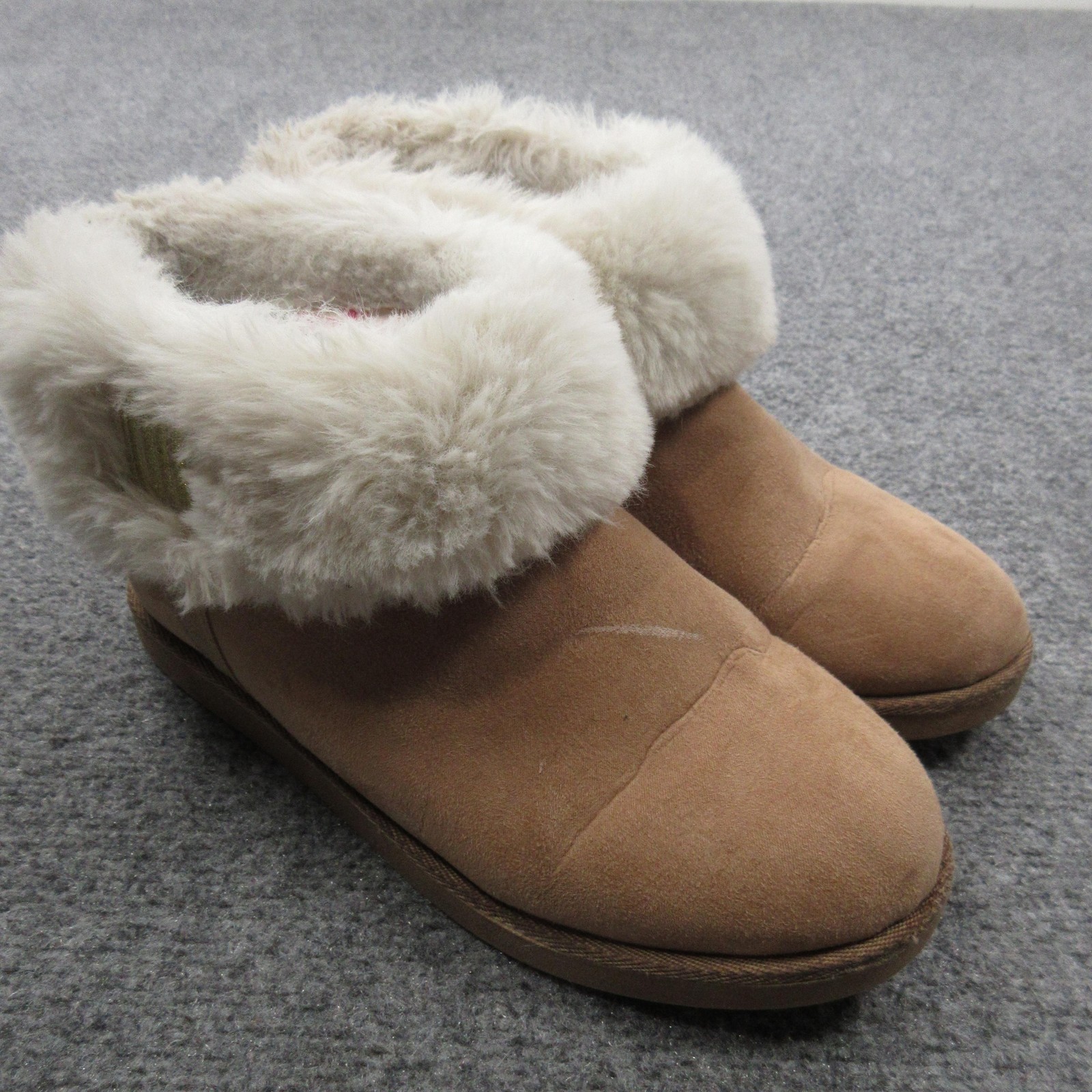 PANTOFOLA D’ORO Stivali Juicy Couture da donna taglia 8 marrone pelliccia sintetica J Keera pantofole scarpe da casa accoglienti