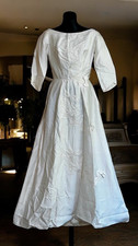 NOS Vintage 1960-70  s Wedding Dress Gown Beading Lace Scoop Neckline White Dress