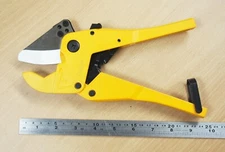 Heavy Duty Ratcheting PVC Pipe Cutter 1-5/8" Cut PVC Alum Plastic 9-1/4" Long
