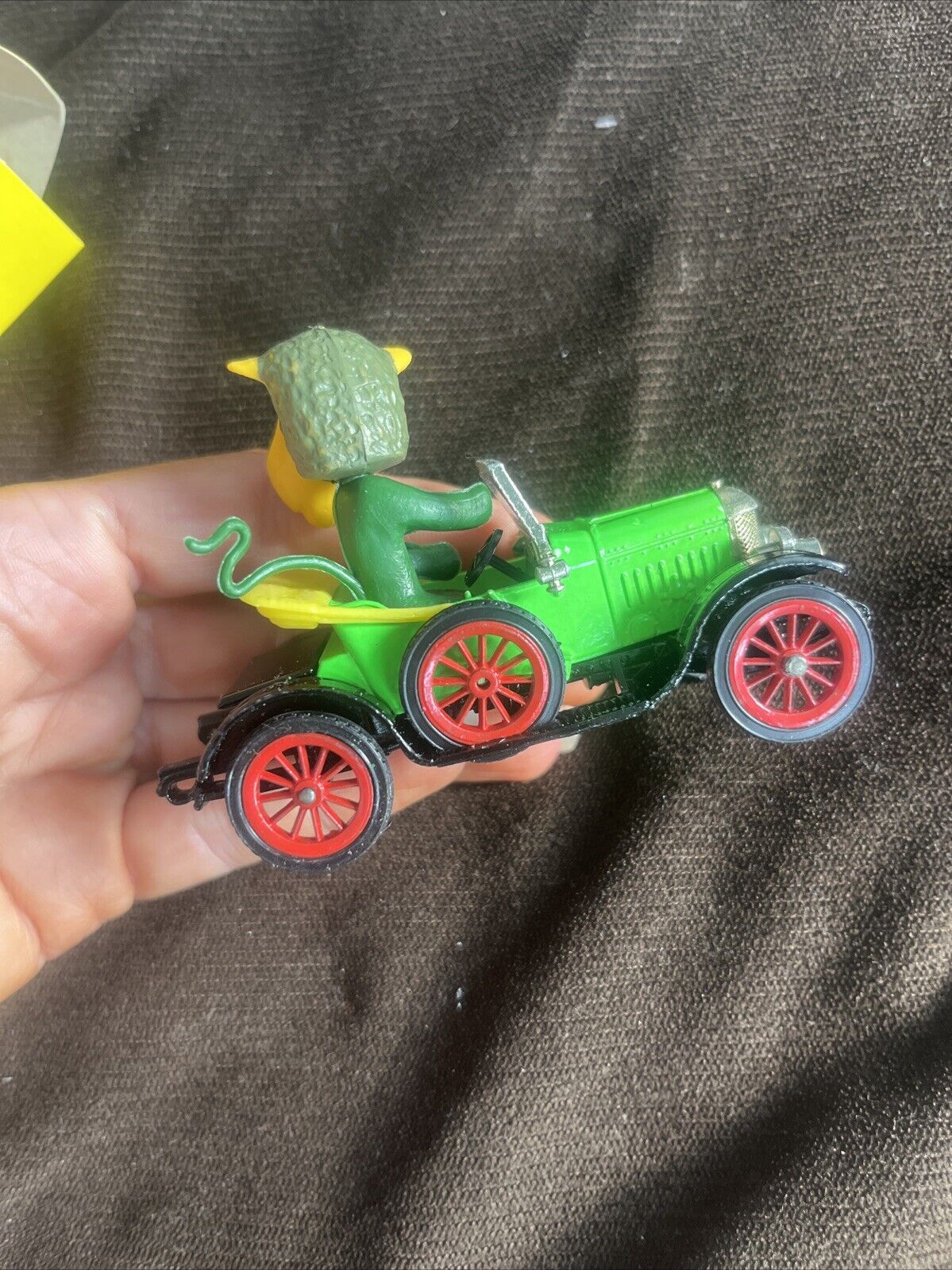 Picture 7 of 16