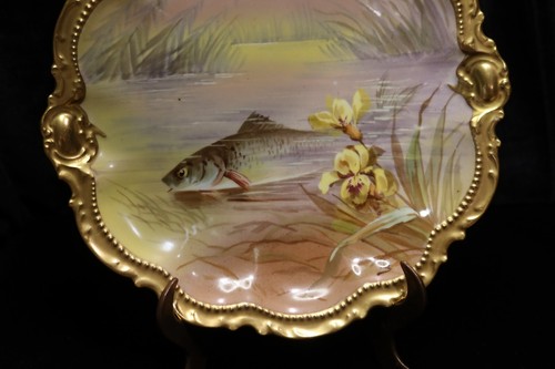ANTIQUE LIMOGES CORONET SIGNED 7 DINNER PLATES HUGE PLATTER GOLD EMBOSSED FISH - Picture 19 of 24