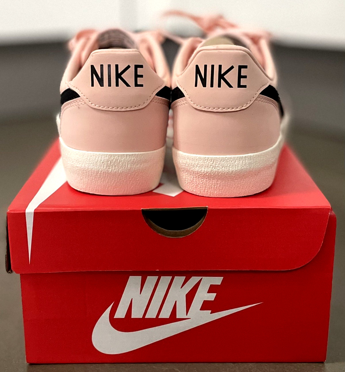 Rare Limited Edition NIKE Pink Leather Trainers Men / Women UK 8 US 9 Wedding image 5