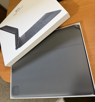 Apple Magic Keyboard for 11-inch iPad Pro or iPad Air - MXQT2LL/A
