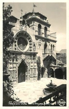 c1940 St Francis Patio, Riverside Inn, California Real Photo Postcard/RPPC