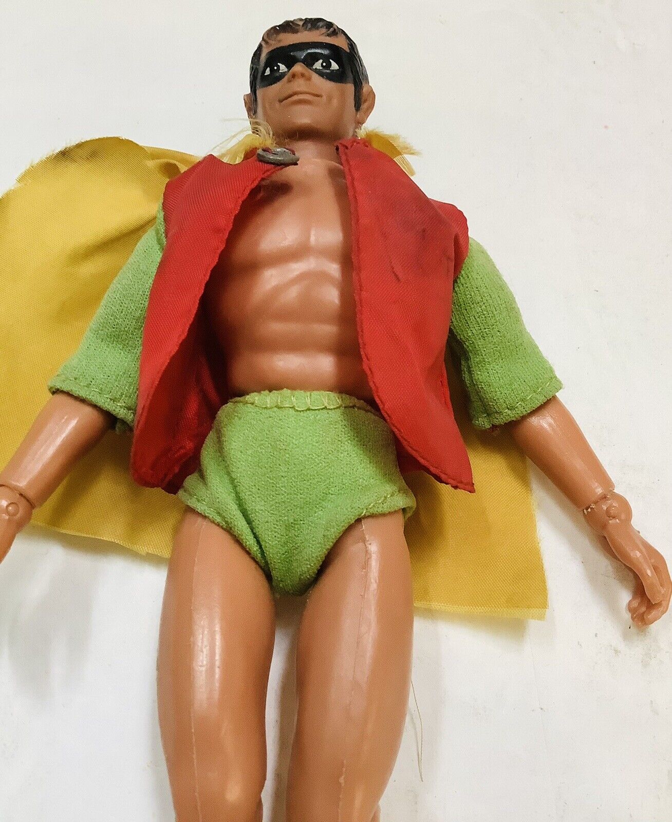 VINTAGE PAIR OF 1974 MEGO ROBIN ACTION FIGURES USED..ONE LEG BROKEN eBay picture pic