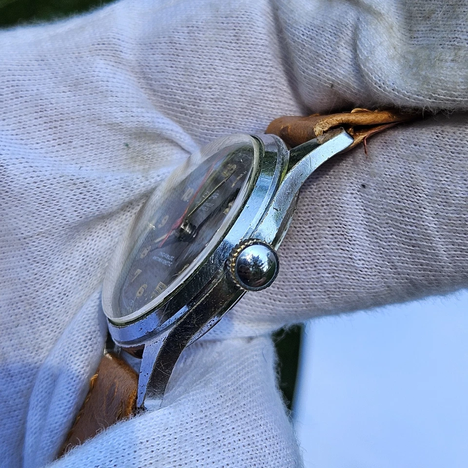 Vintage ENICAR Relógio de Pulso Masculino Manual de Vento Militar 17 Joias Mostrador Preto Suíço - Imagem 4 de 4