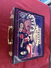 Las Vegas Sign Hi-Gloss Wood Box Poker Chip Set, 300 Ct.