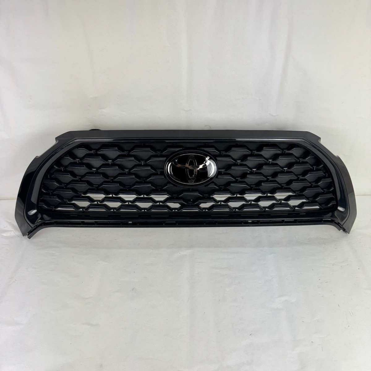 OEM 2022 - 2024 Toyota Corolla Cross L LE Front Upper Grille Black