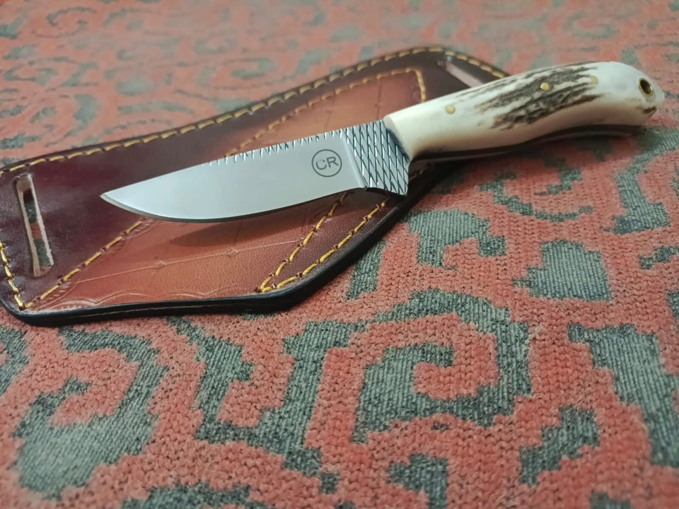 CUCHILLO PELADOR VAQUERO CAZA PERSONALIZADO FORJADO A MANO CON MANGO Y FUNDA CIERVO/CUERNO Foto 2 de 4
