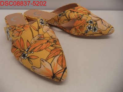 Journee Collection Women's Size 7 Floral Giada Orange & Yellow Slip On Shoes