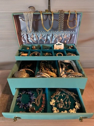 Vintage Estate Costume Jewelry Lot Retro MCM Estate  Some Signed Monet Avon Plus