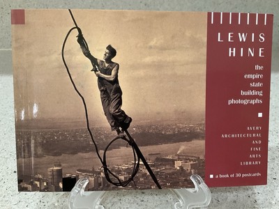 Lewis Hine : The Empire State Building Photographs:A Book of 30 Postcards (1992 