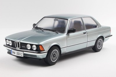 Modellauto BMW E21 323I silber met. 1980  Maßstab 1:18