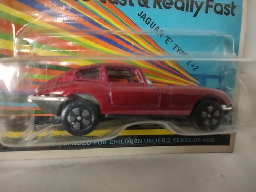 Vintage 1979 PLAYART PEELERS #7123 JAGUAR E TYPE 2+2 ~MAROON~ MINT ON CARD ! - Picture 2 of 10