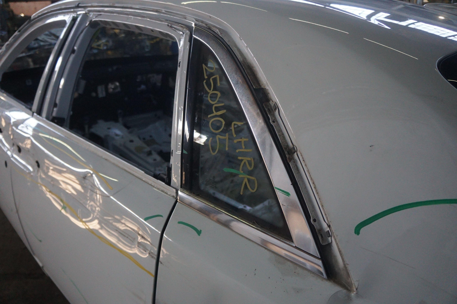Rear Left Quarter Window Glass 51377200425 Rolls Royce Ghost Series I 2009-2014