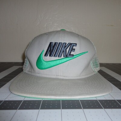 Nike Snapback Mesh Hat Embroidered Mint Green One Sz Trucker