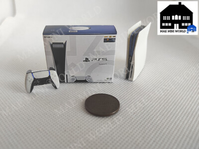 Miniature scale PS5, miniature console, box and controller