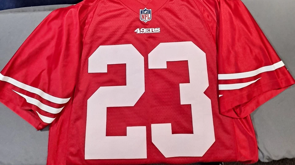 Camiseta clássica vermelha pequena NFL Pro Line San Francisco 49ers LaMichael James #23 - Imagem 3 de 4
