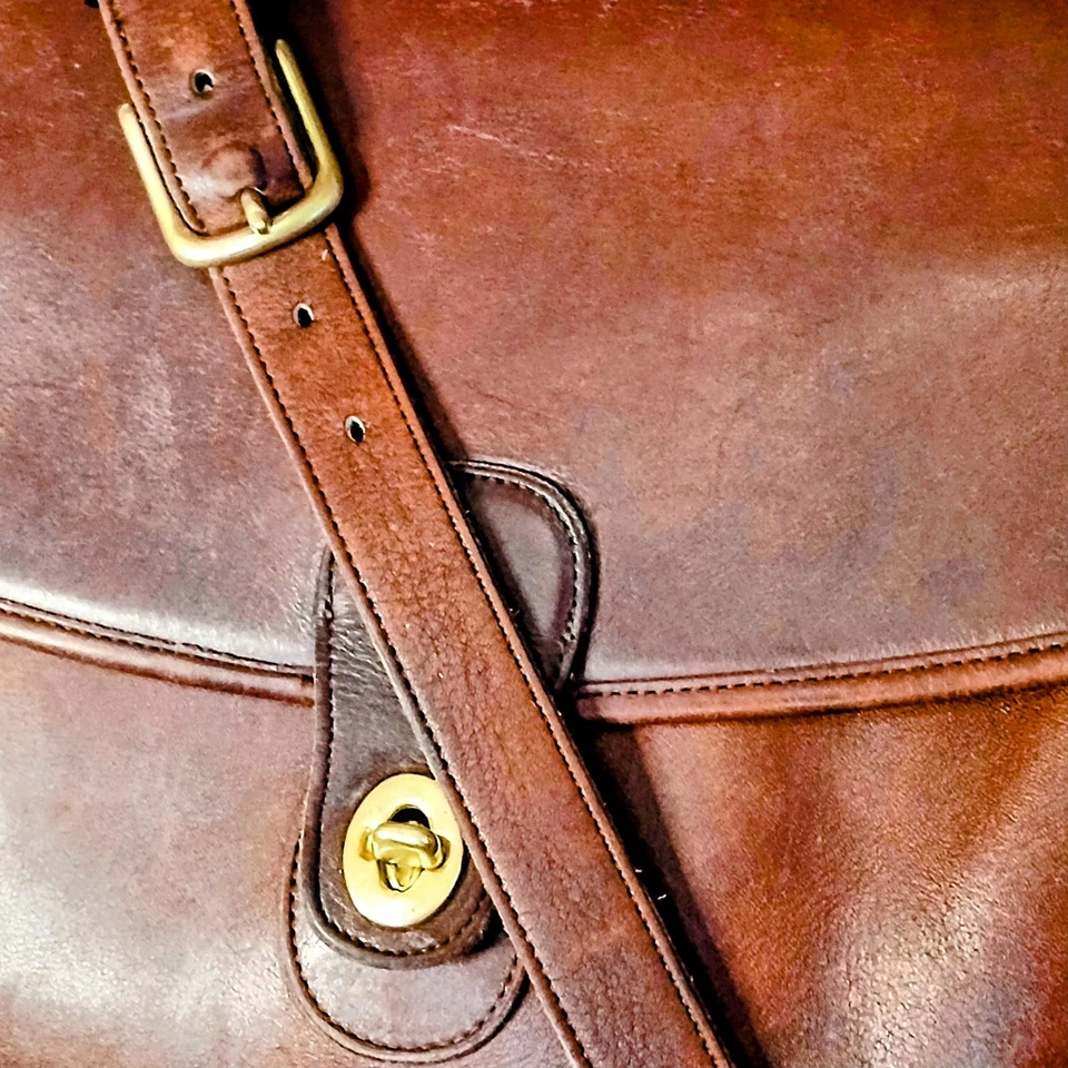 Bolso Mensajero Metropolitano Vintage COACH Borgoña/Marrón Cuero Calzoncillo Foto 2 de 4