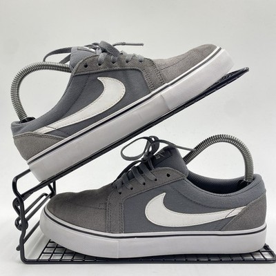 Nike SB Satire 2 grau Wildleder weiß Turnschuhe Größe UK 5 Damen Fitnessstudio niedrig 729810-011