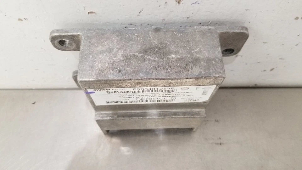 02 MÓDULO DE CONTROL DODGE RAM 2500 SRS 56043128AF Foto 2 de 4