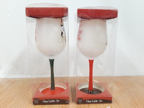 Tim Burton's Nightmare Before Christmas Jack & Sally Glass Goblet Set. 2017. - Picture 5 of 11