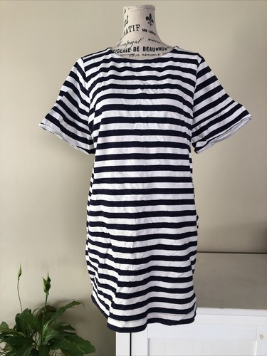 French Connection Navy Blue \u0026 White 