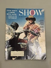 SHOW Magazine 4/71 COVER:Bette Davis;pix,article:JUDY CARNE,SHELLEY DUVALL (VG)