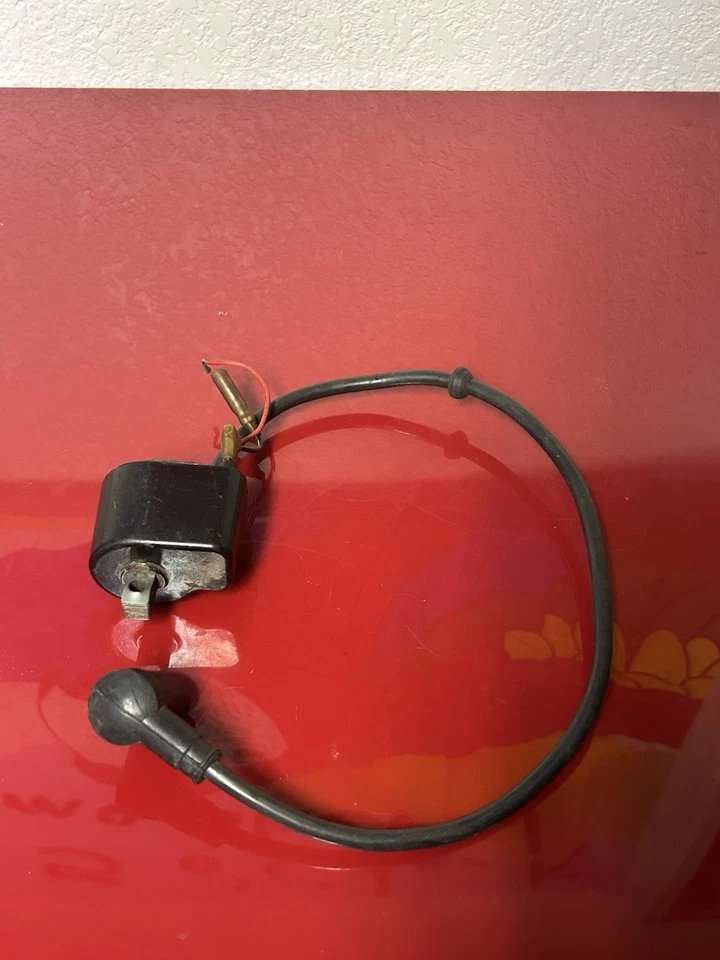 Original OEM 1986 KAWASAKI JS300 JS 300 BOBINA DE ENCENDIDO ENCENDEDOR BUJÍA CABLE Foto 4 de 4