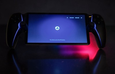 Sony PlayStation Portal Remote Player - Original Box -Screen Protecter $250+  