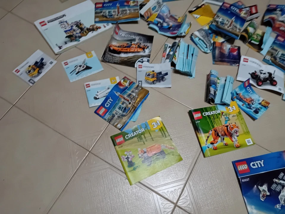 LOTTO 41 MANUALI COSTRUZIONI LEGO CREATOR CITY TECHNIC 3IN1 NINJAGO MINECRAFT - Immagine 3 di 4