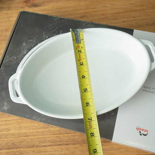 Staub Ceramic Roasting Dish Casserole White Oval Approx 11 x7" New - Picture 6 of 7