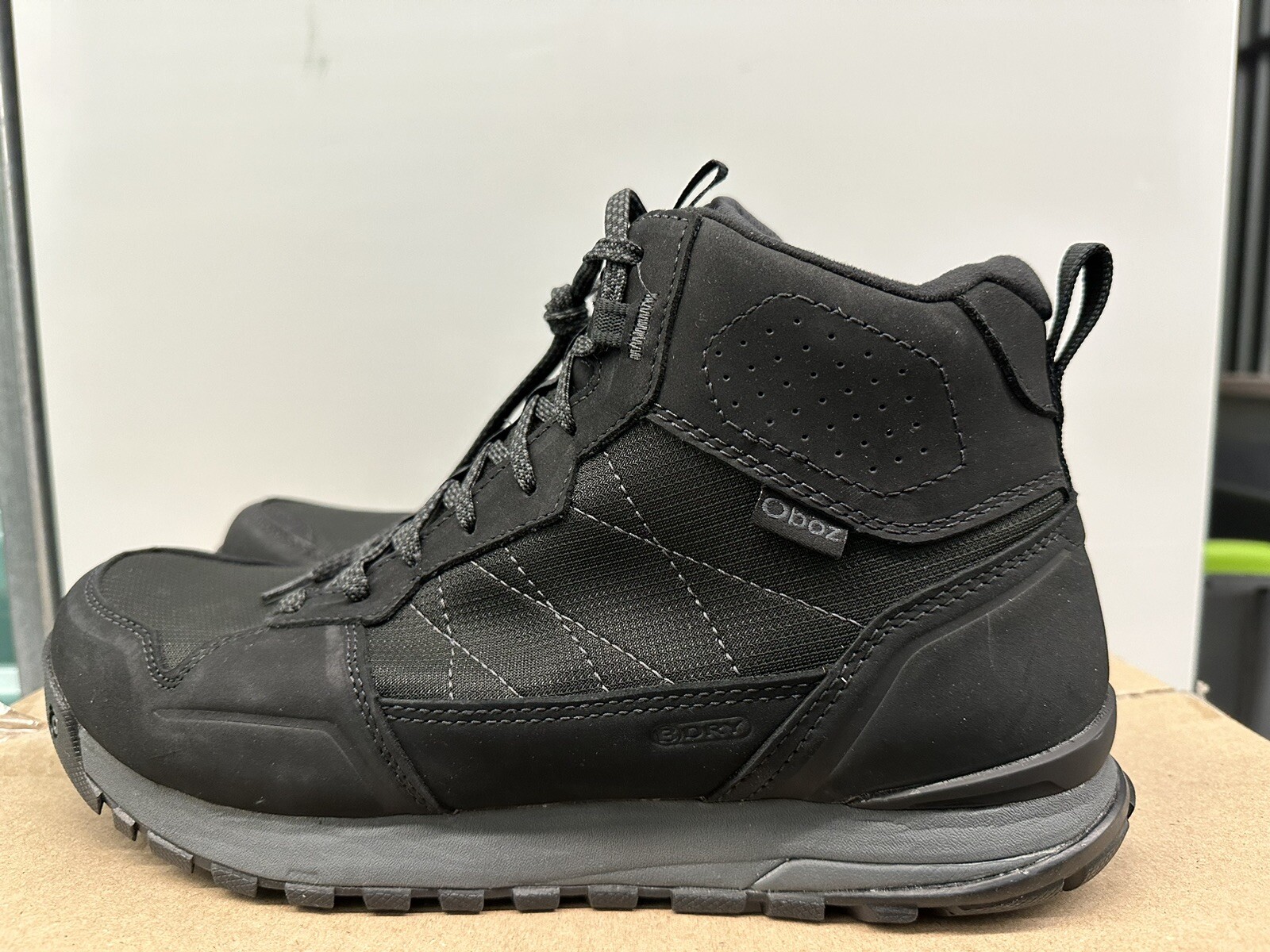 Oboz Men's Bozeman Mid Insulated Waterproof Hiking Boots Brand New w