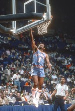 Charlie Criss of the San Diego Clippers 1981 Basketball Photo 1