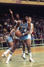Gar Heard Of The Buffalo Braves Looks To Pass 1974 OLD PHOTO