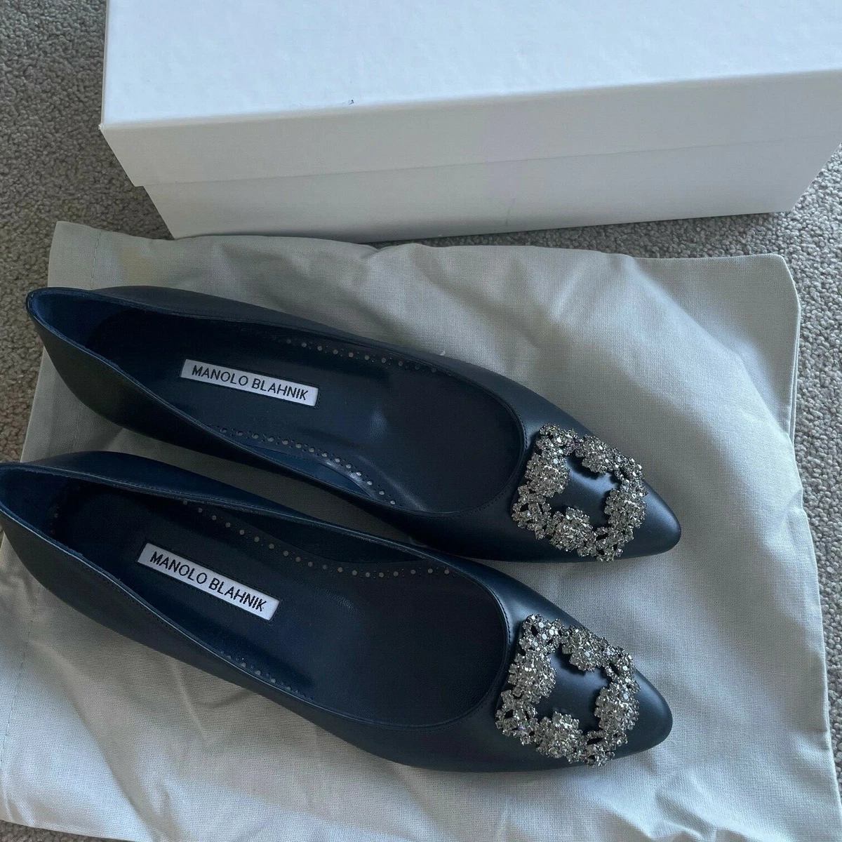 Shoes: Chanel & Manolo Blahnik Sizing & Buying Guide