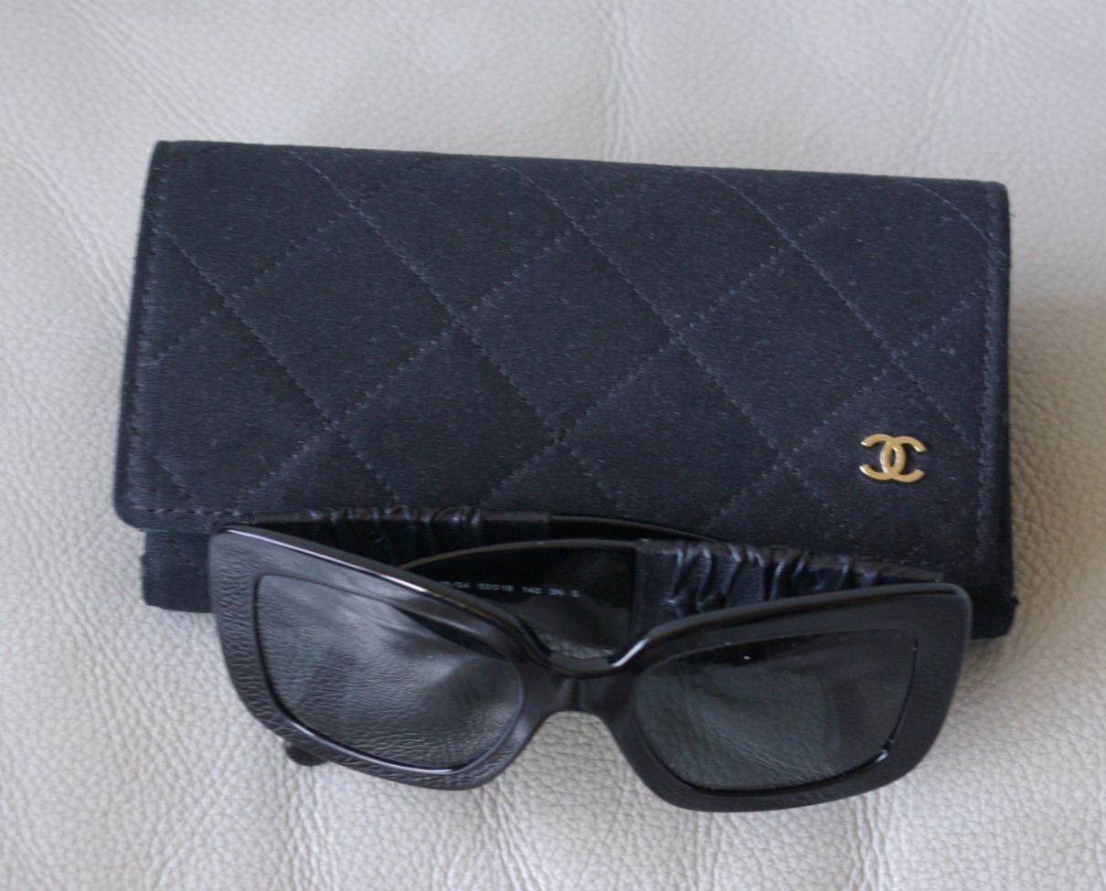 CHANEL STUNNING SUNGLASSES RECTANGULAR BLACK LEAT… - image 6