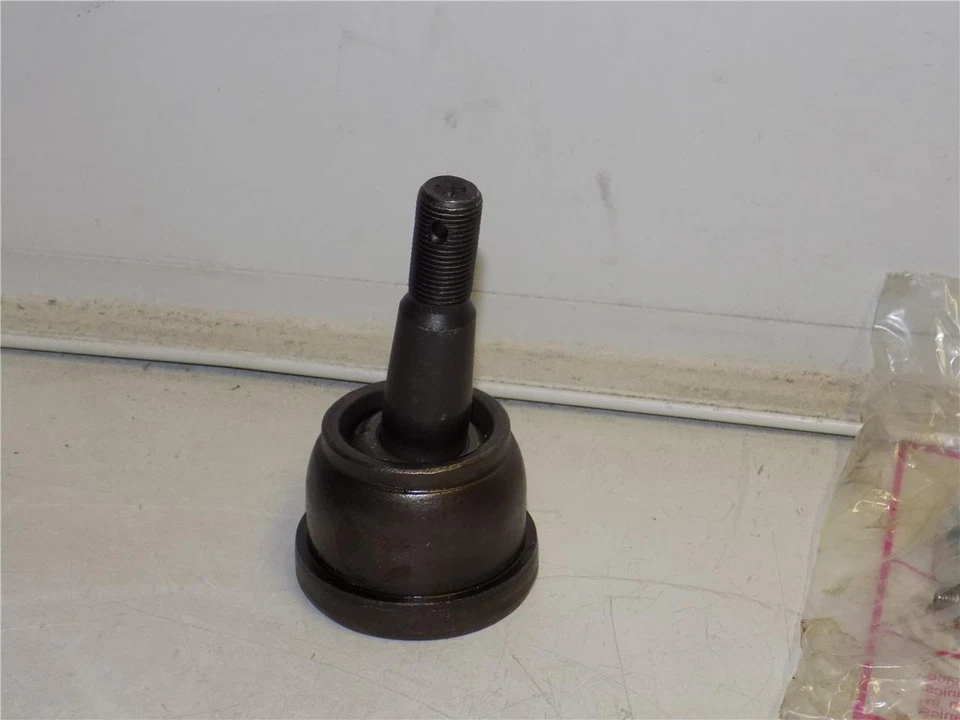 Junta esférica de suspensão dianteira inferior McQuay-Norris FA914 - Imagem 4 de 4