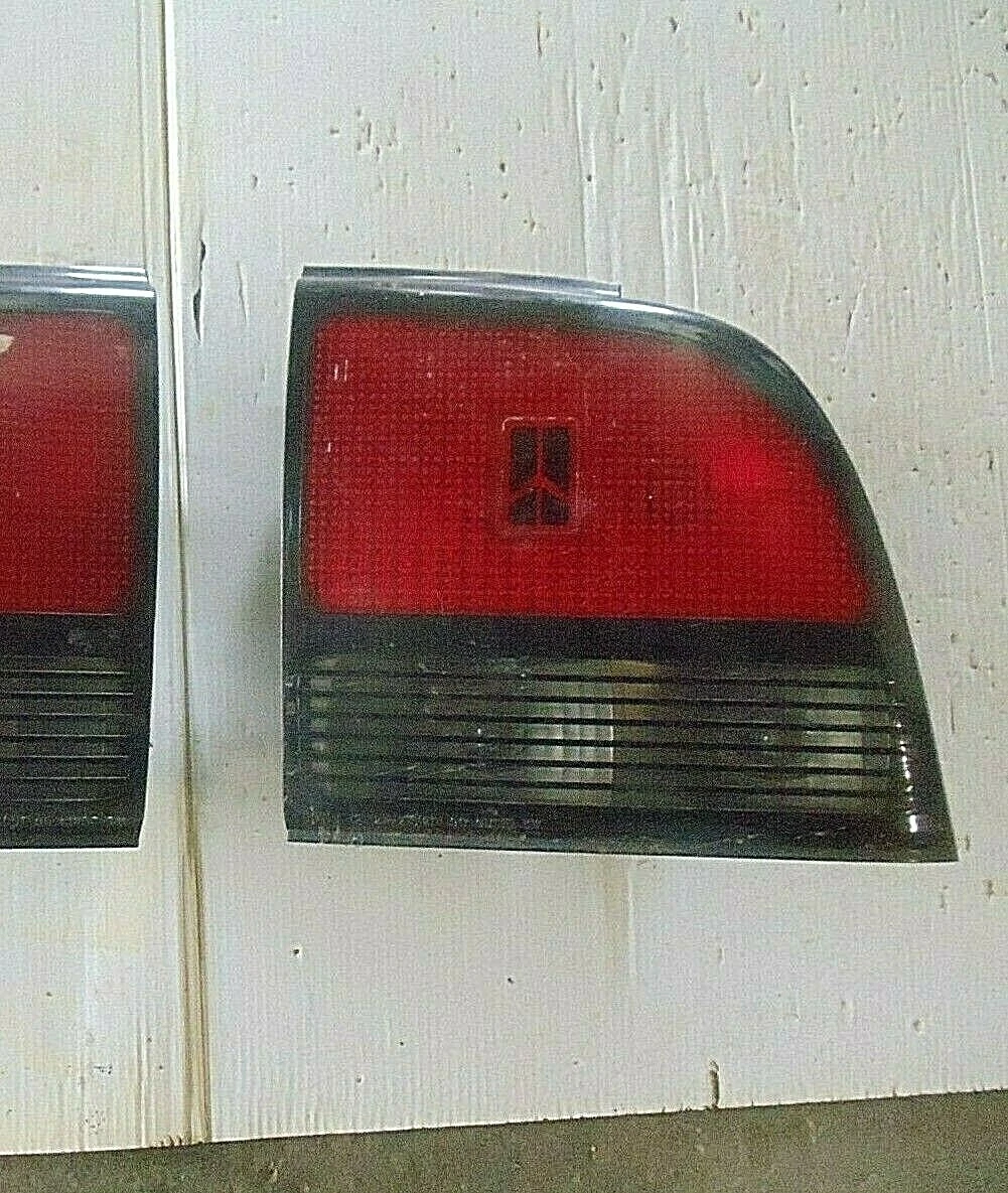 Juego De 4 Biseles O Molduras Para Faros Delanteros De Oldsmobile Cutlass 1968